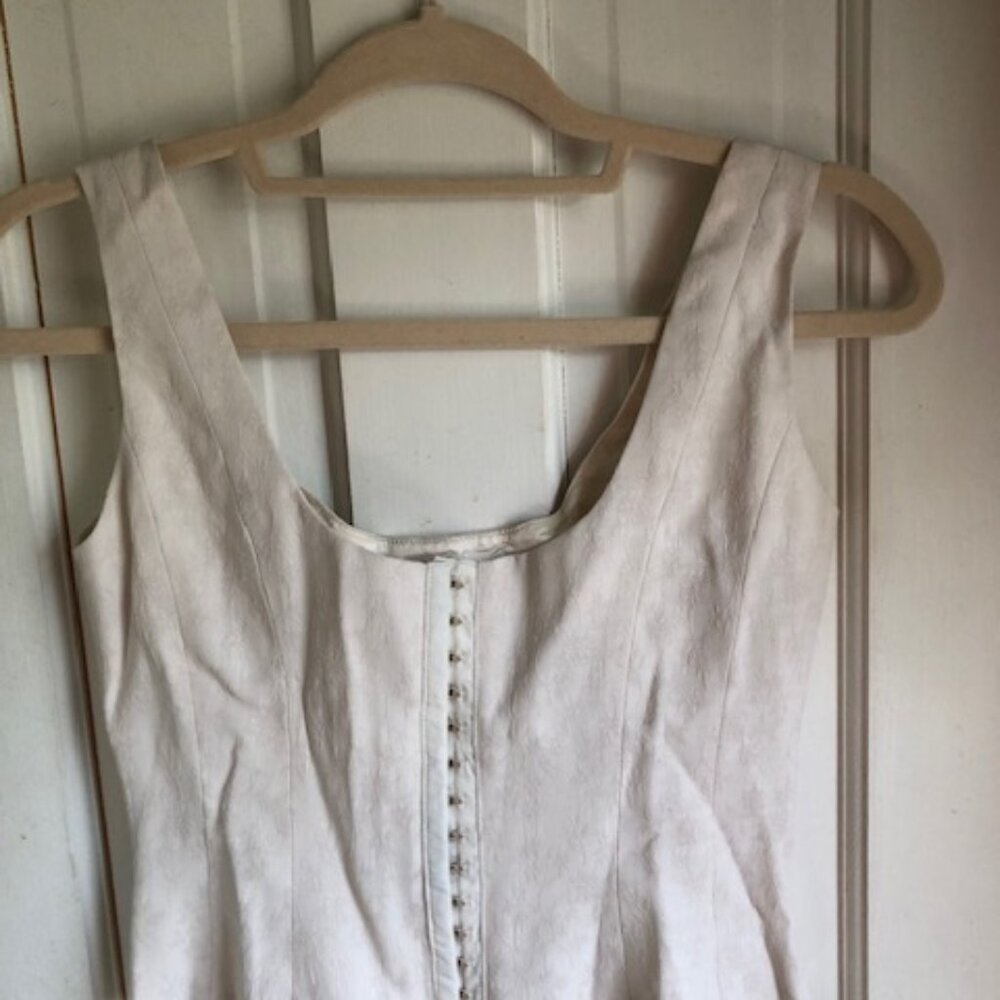 Country Road off-white rayon jacquard corset, a piece that whispers elegance